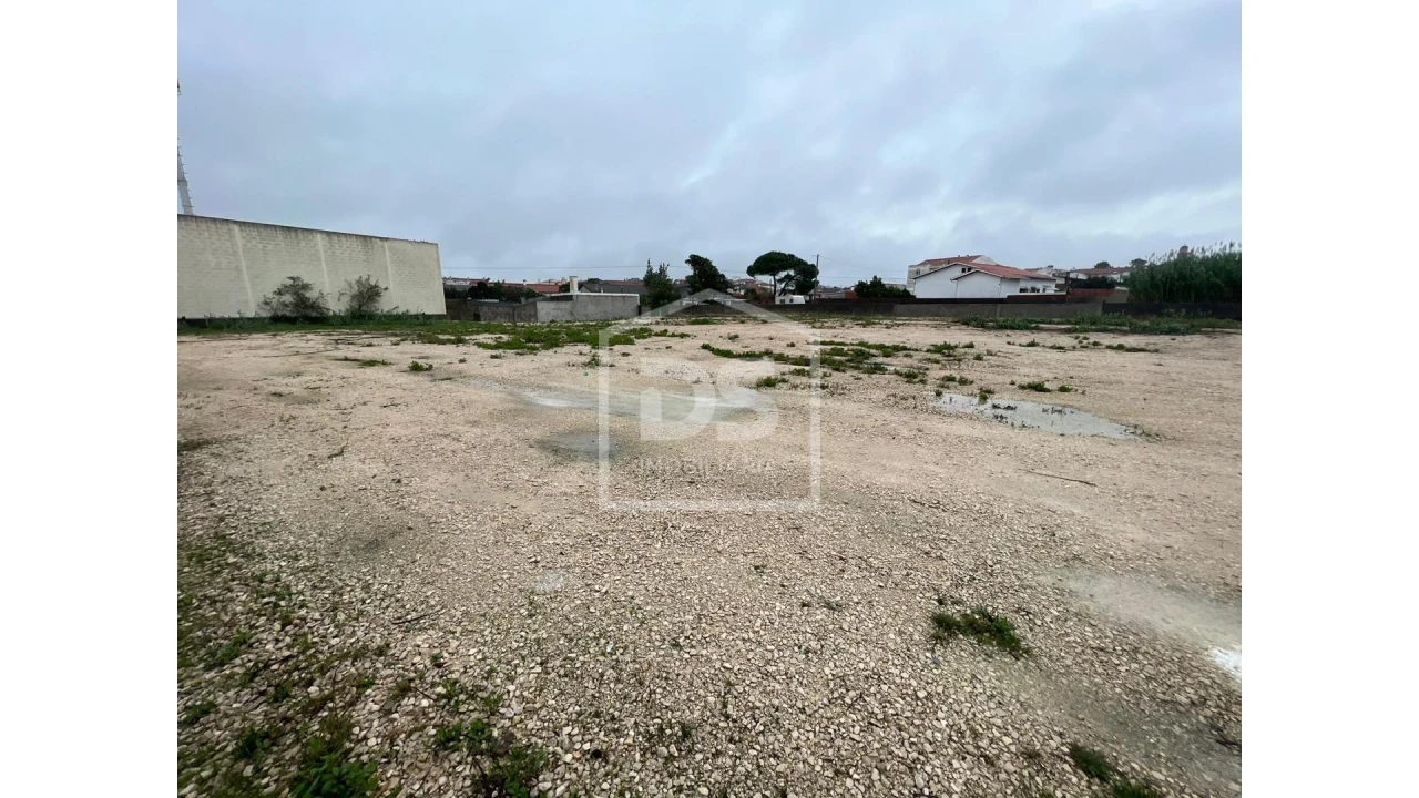 Armazém para Venda em Marinha Grande Foto 8