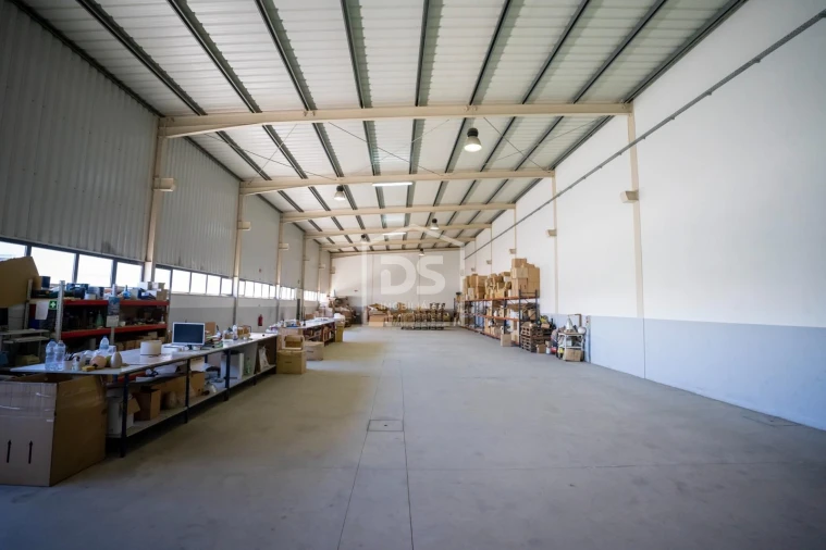 Armazém para Venda em Marinha Grande Foto 26