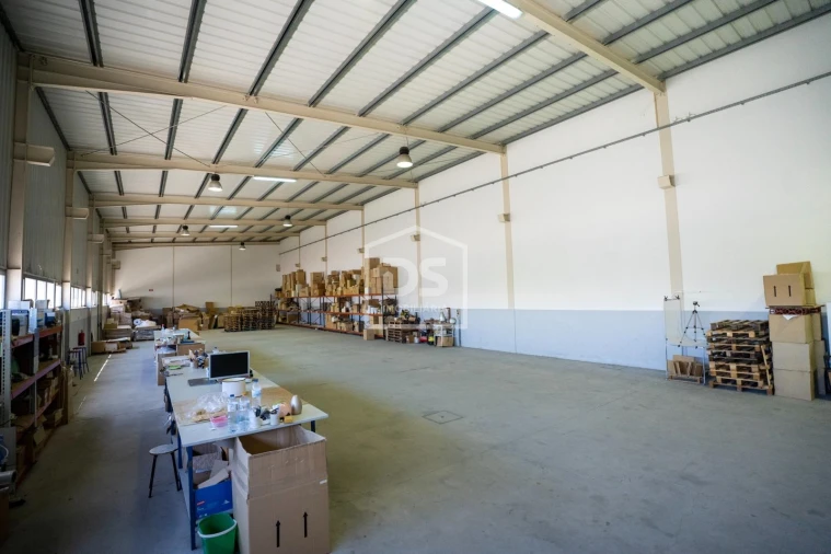 Armazém para Venda em Marinha Grande Foto 27