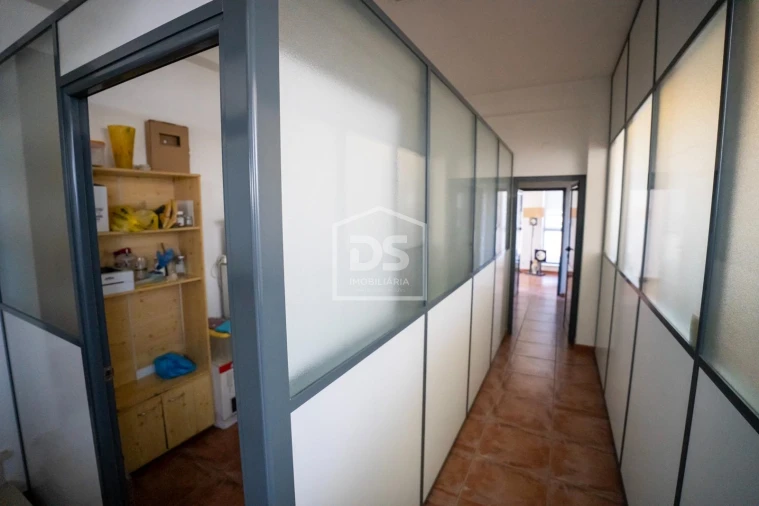 Armazém para Venda em Marinha Grande Foto 15