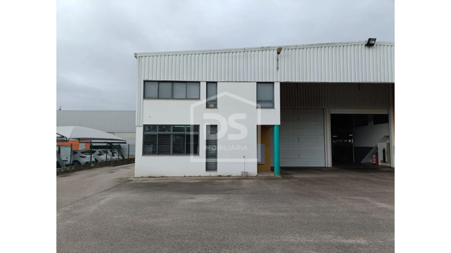 Armazém para Venda em Marinha Grande Foto 5