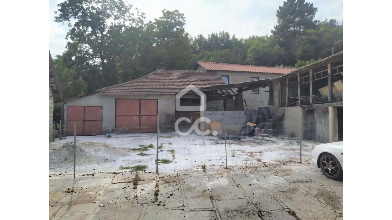 Quinta T4 para Venda em Oliveira, São Paio e São Sebastião Foto 10
