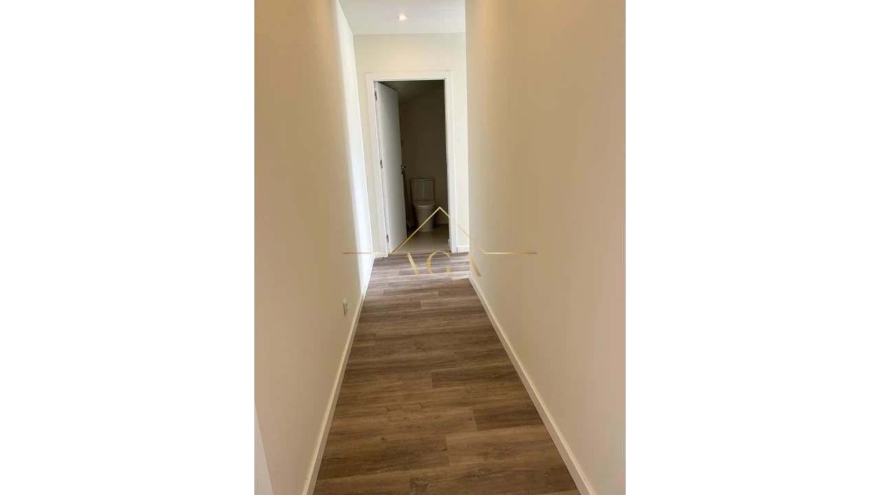 Apartamento T3 para Venda em Oliveira do Douro Foto 11