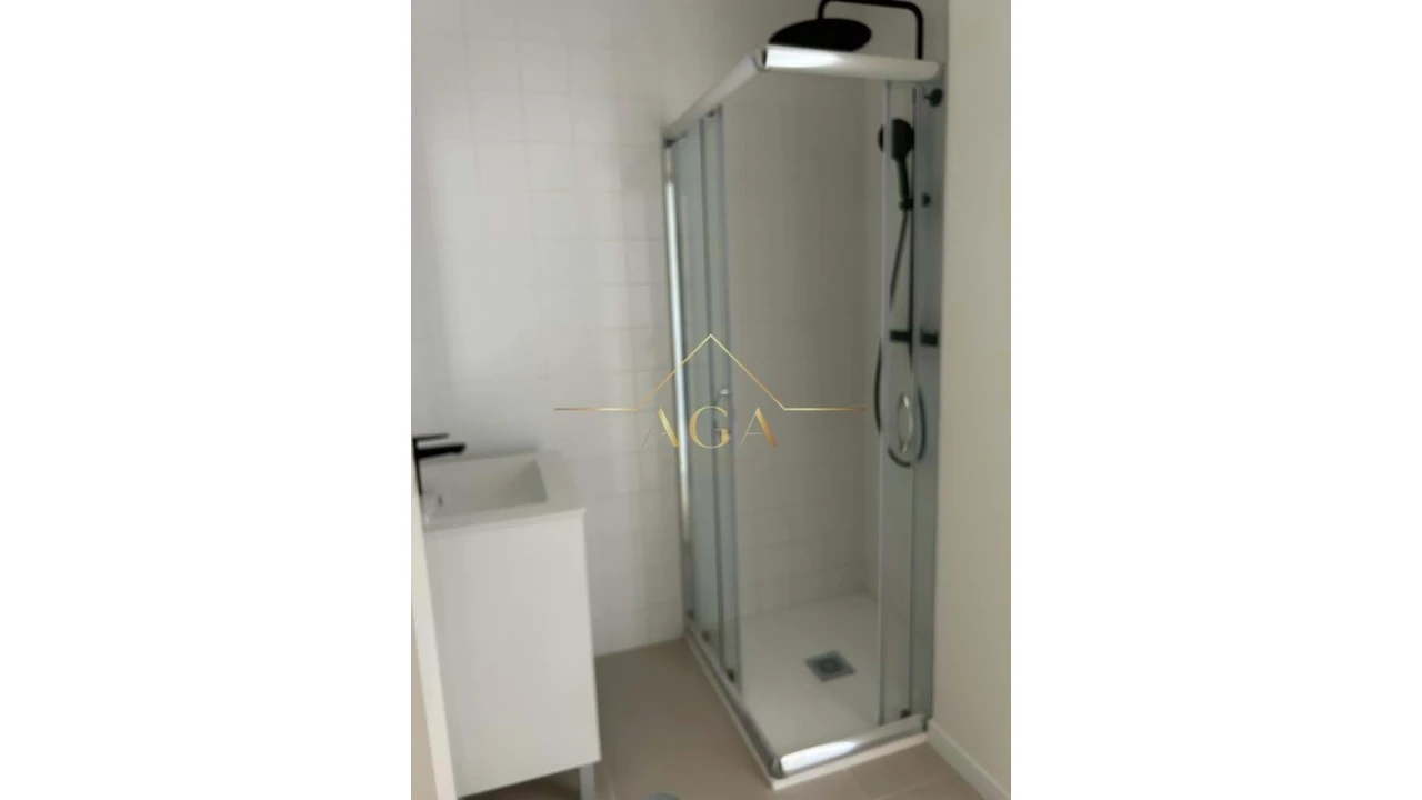 Apartamento T3 para Venda em Oliveira do Douro Foto 6