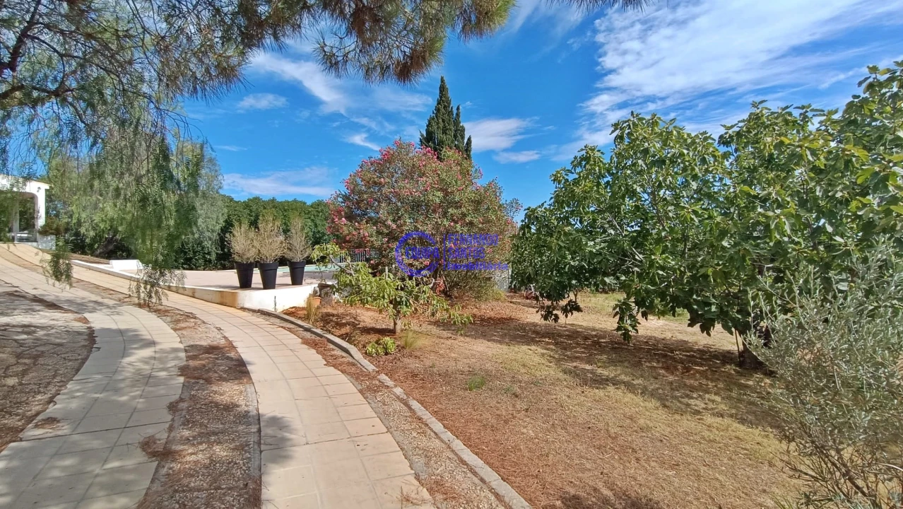 Moradia T4 para Venda em Silves Foto 16