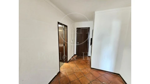 Apartamento T1 para Arrendamento em Cascais e Estoril