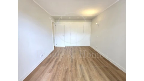 Apartamento T1 para Arrendamento em Cascais e Estoril