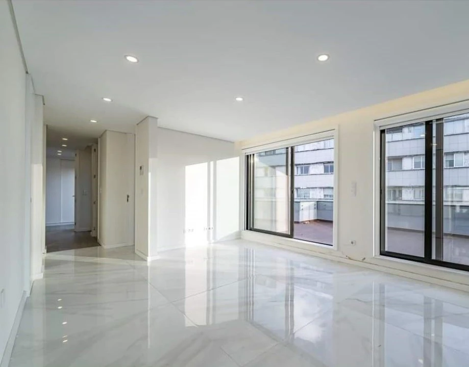 Apartamento T2 para Venda em Cidade da Maia Foto 4