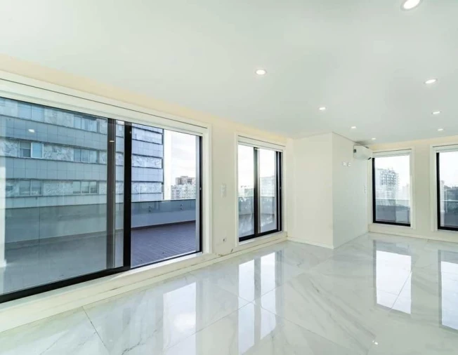 Apartamento T2 para Venda em Cidade da Maia Foto 2