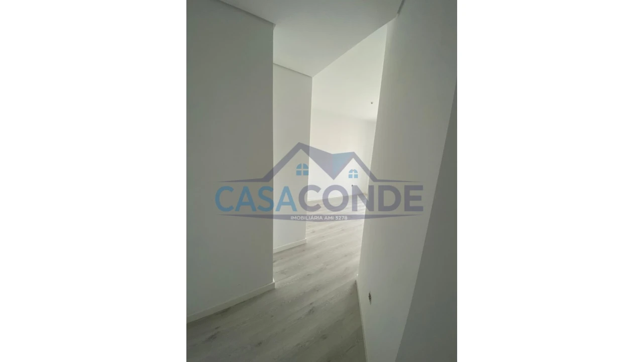 Apartamento T2 para Venda em Corroios Foto 12