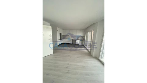 Apartamento T2 para Venda em Corroios