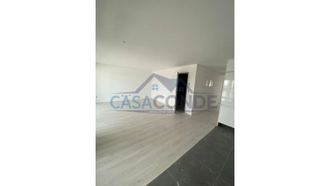 Apartamento T2 para Venda em Corroios