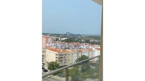 Apartamento T2 para Venda em Corroios