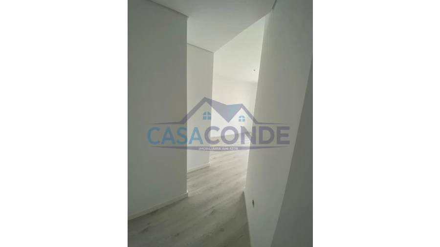 Apartamento T2 para Venda em Corroios Foto 12