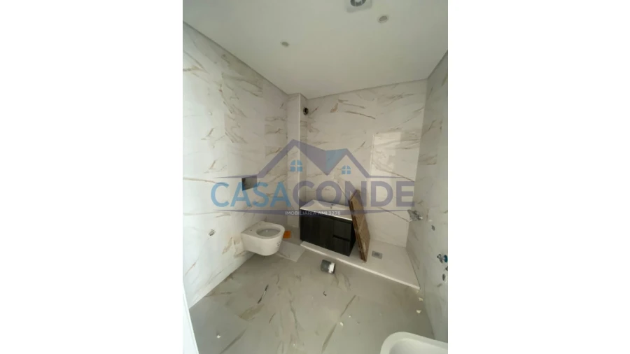 Apartamento T2 para Venda em Corroios Foto 13