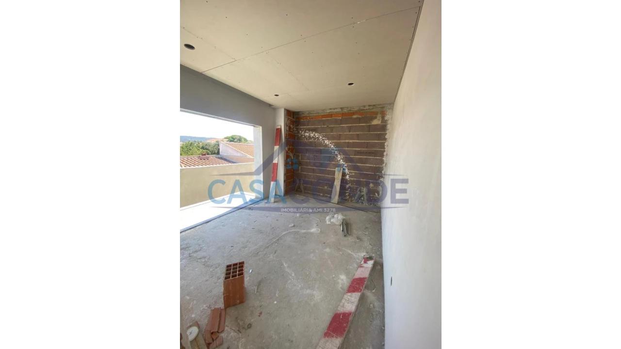 Moradia T4 para Venda em Azeitão (São Lourenço e São Simão) Foto 49