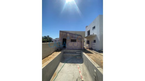 Moradia T4 para Venda em Azeitão (São Lourenço e São Simão)