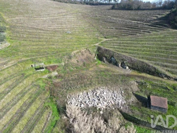 Moradia para Venda em Mesão Frio (Santo André)