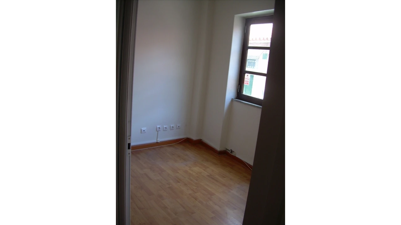 Escritório para Arrendamento em Almada, Cova da Piedade, Pragal e Cacilhas Foto 2