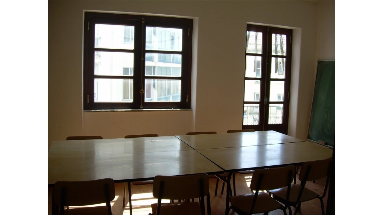 Escritório para Arrendamento em Almada, Cova da Piedade, Pragal e Cacilhas Foto 1