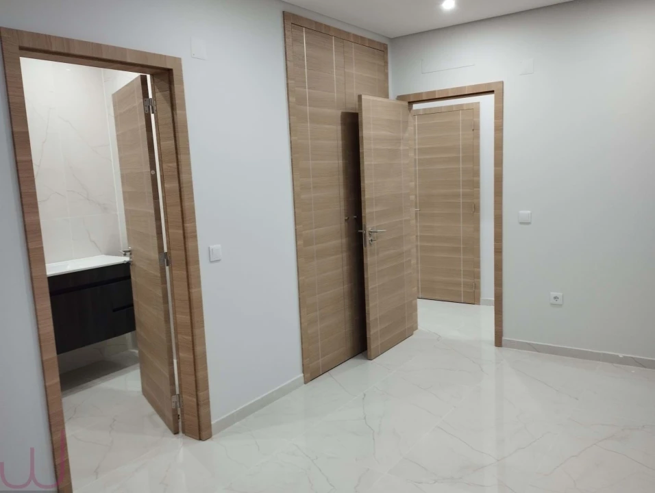 Apartamento T5 para Venda em São Brás de Alportel Foto 15
