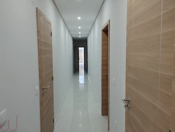Apartamento T4 para Venda em São Brás de Alportel