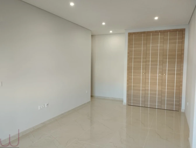 Apartamento T4 para Venda em São Brás de Alportel Foto 13