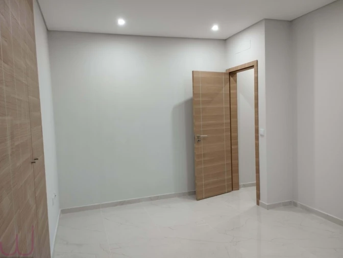 Apartamento T4 para Venda em São Brás de Alportel Foto 16