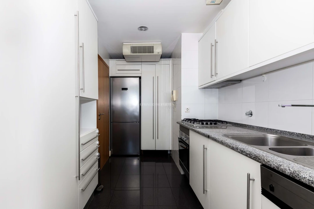 Apartamento T2 para Venda em Parque das Nações Foto 7