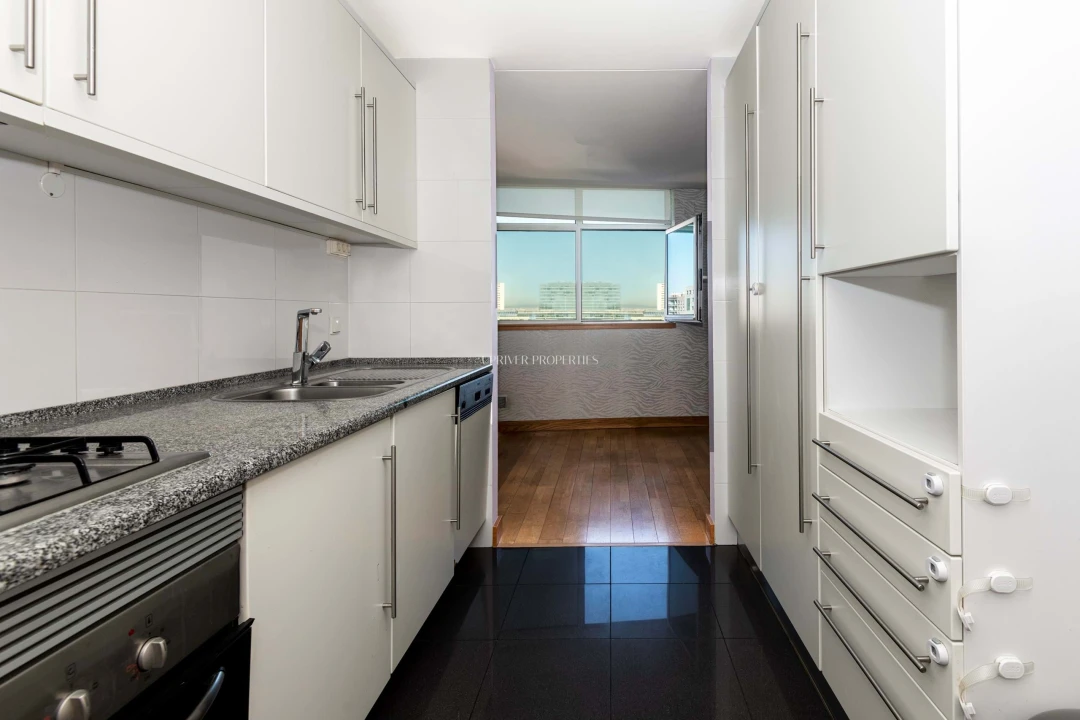 Apartamento T2 para Venda em Parque das Nações Foto 10