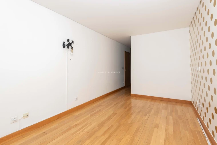 Apartamento T2 para Venda em Parque das Nações Foto 28