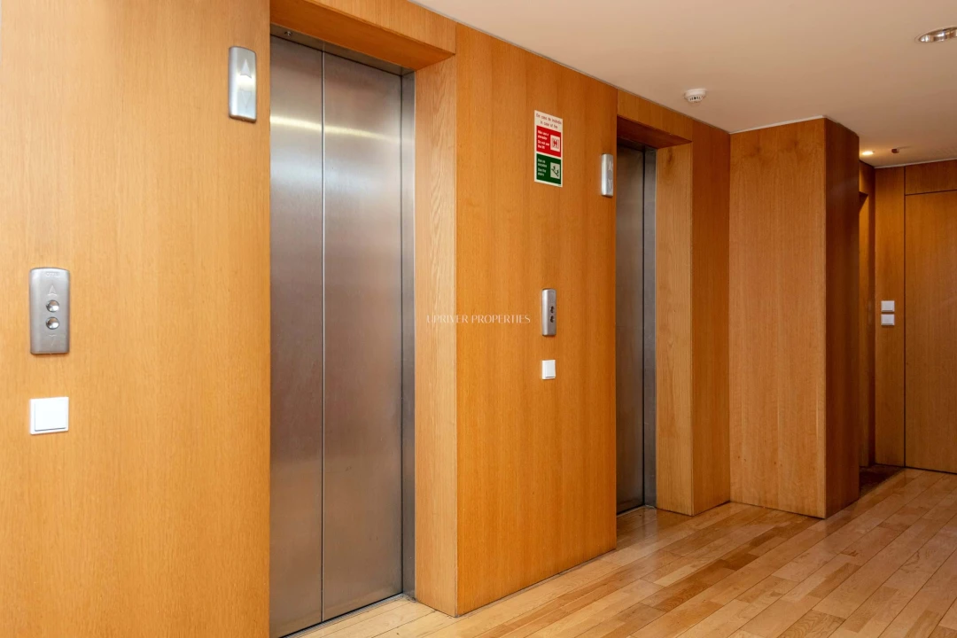 Apartamento T2 para Venda em Parque das Nações Foto 29