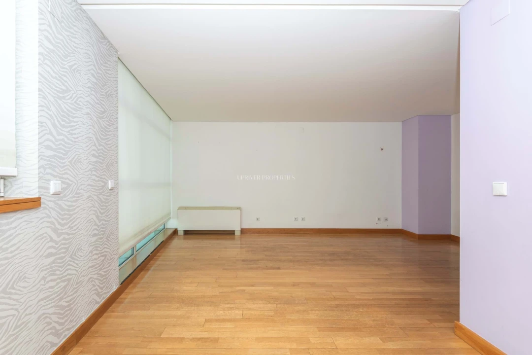 Apartamento T2 para Venda em Parque das Nações Foto 19