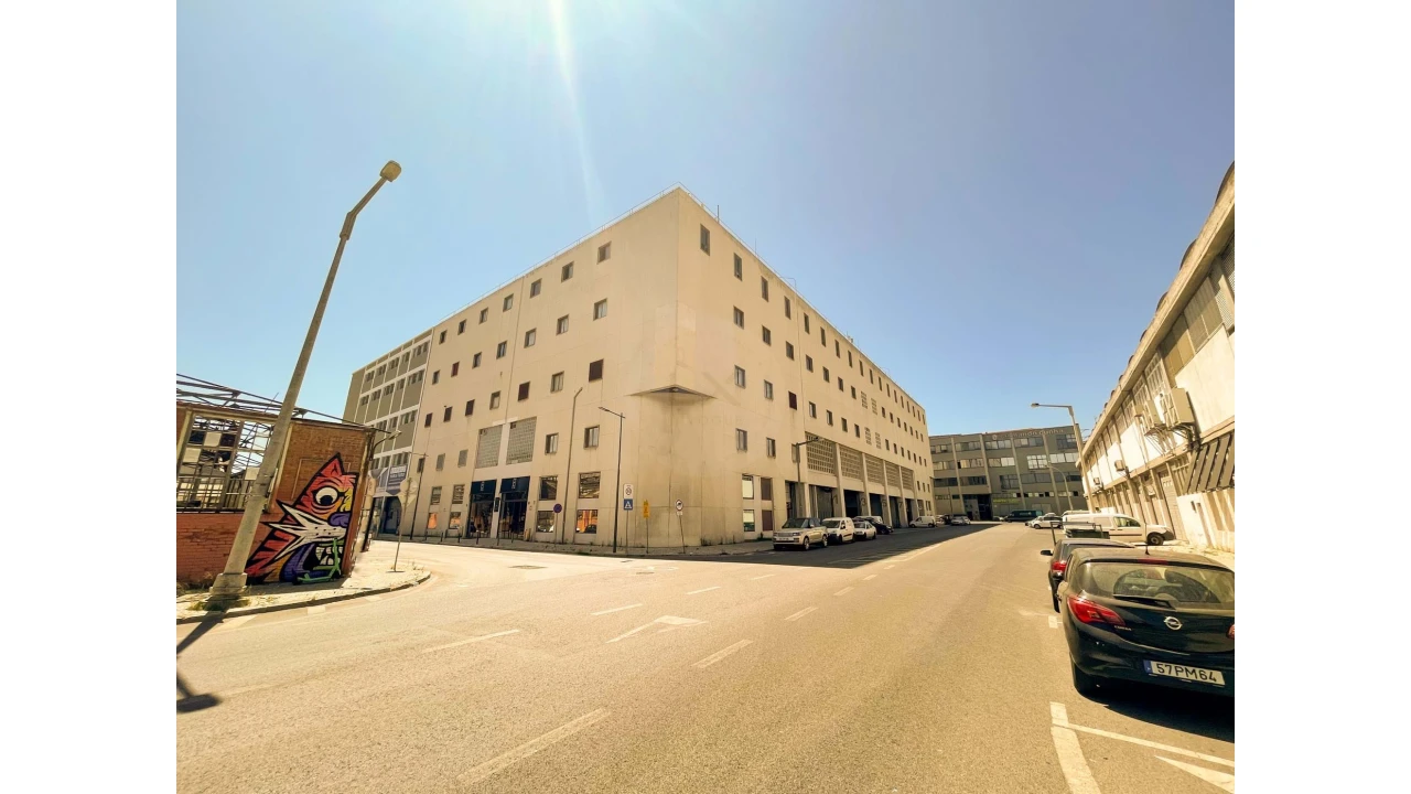 Armazém para Arrendamento em Marvila Foto 1