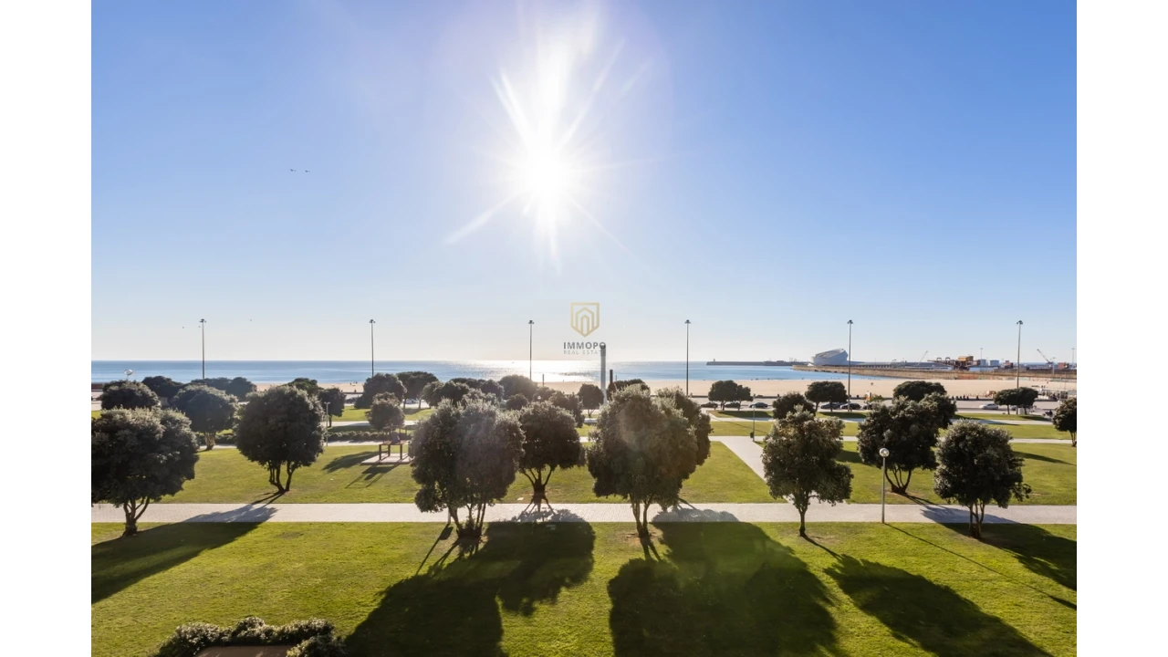 Apartamento T4 para Venda em Matosinhos e Leça da Palmeira Foto 2