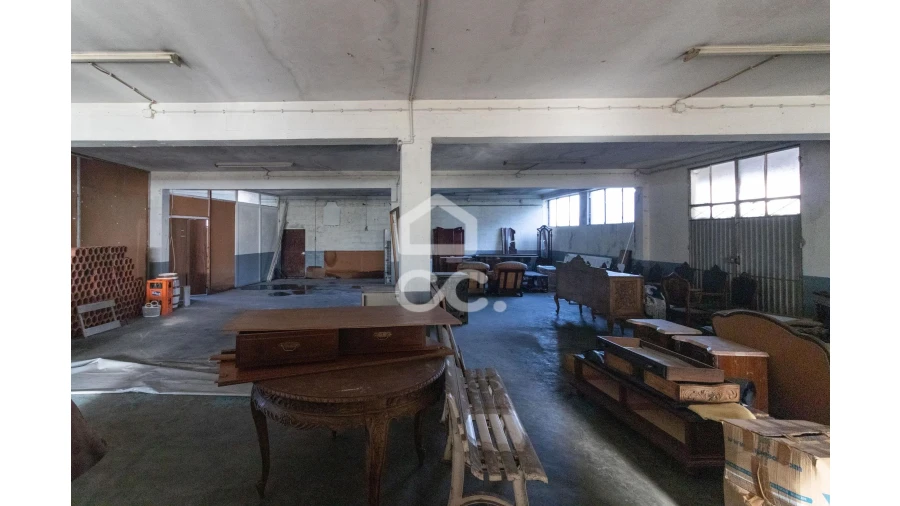 Prédio para Venda em Oliveira, São Paio e São Sebastião Foto 19