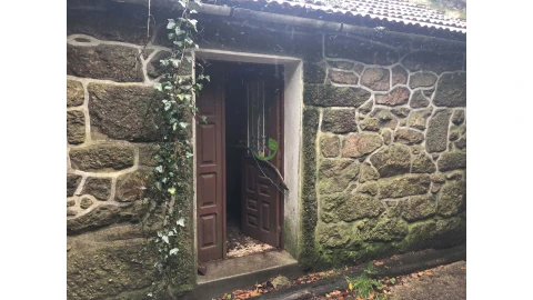 Moradia para Venda em Castro Laboreiro e Lamas de Mouro