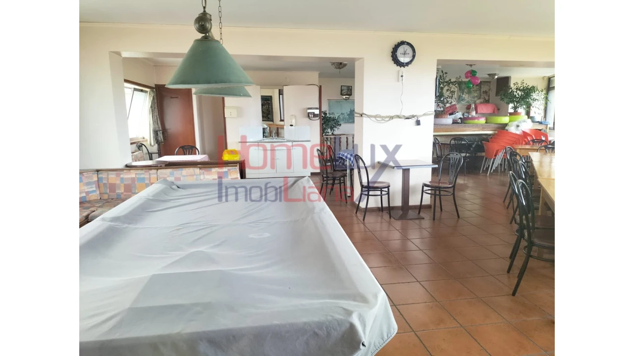 Loja para Venda em Santa Marinha e São Pedro da Afurada Foto 13