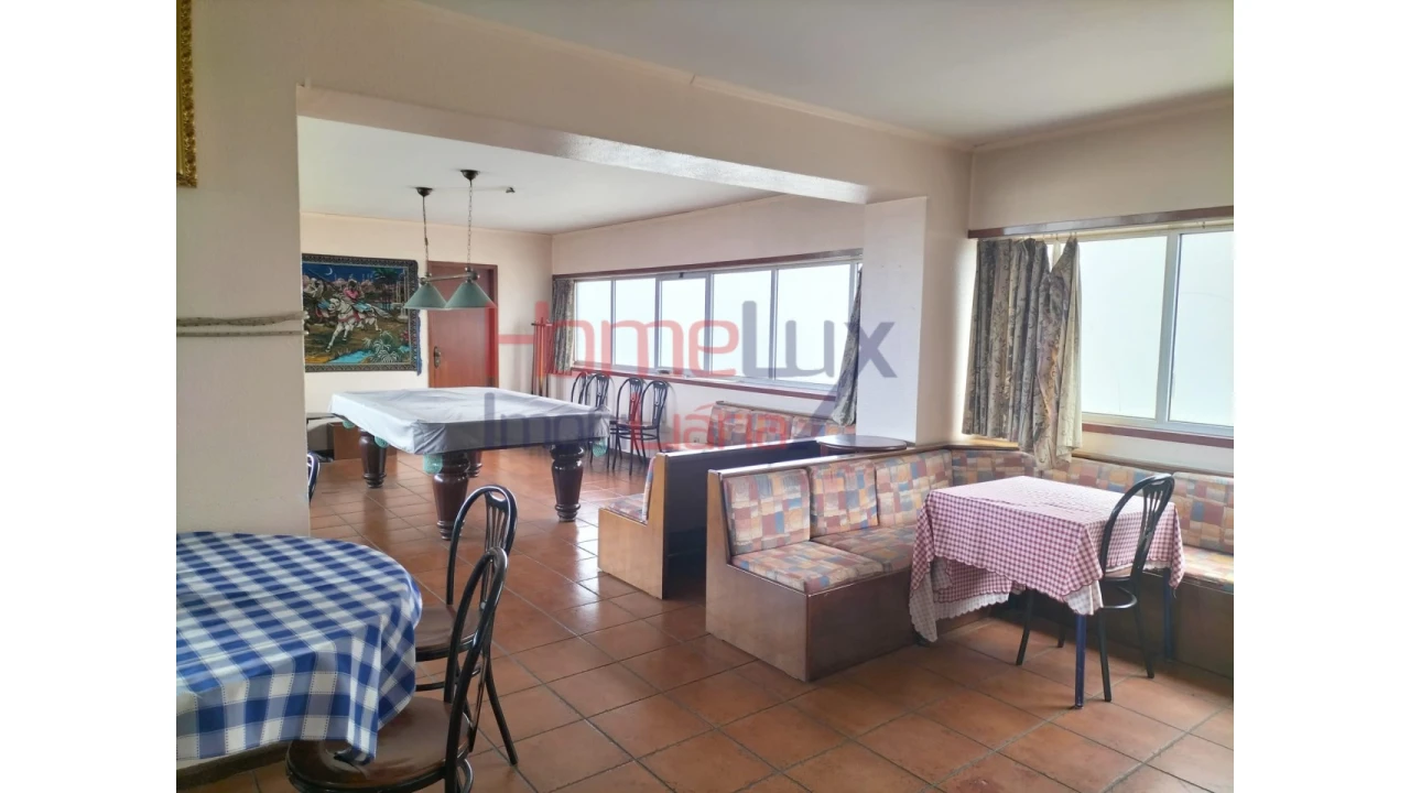 Loja para Venda em Santa Marinha e São Pedro da Afurada Foto 14