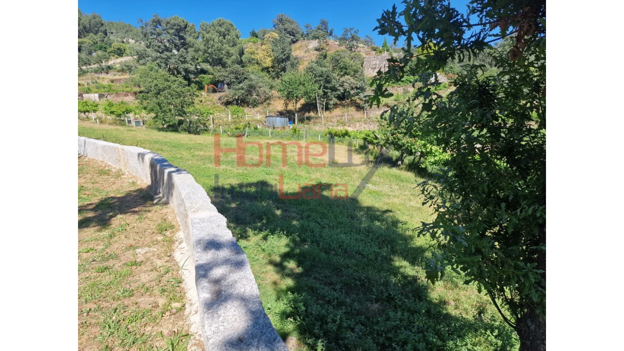 Terreno para Venda em São Cipriano Foto 33