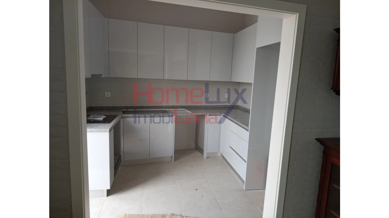 Apartamento T4 para Venda em Trofa, Segadães e Lamas do Vouga Foto 4