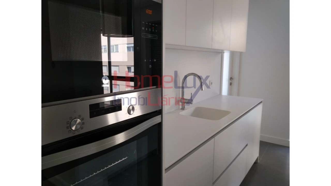 Apartamento T4 para Venda em Cedofeita, Santo Ildefonso, Sé, Miragaia, São Nicolau e Vitória Foto 9