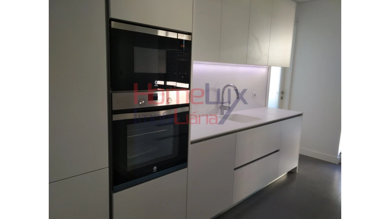 Apartamento T4 para Venda em Cedofeita, Santo Ildefonso, Sé, Miragaia, São Nicolau e Vitória Foto 13