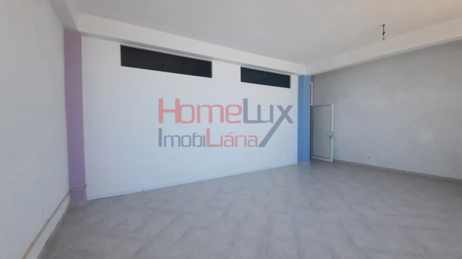 Loja para Venda em Castro Daire Foto 4