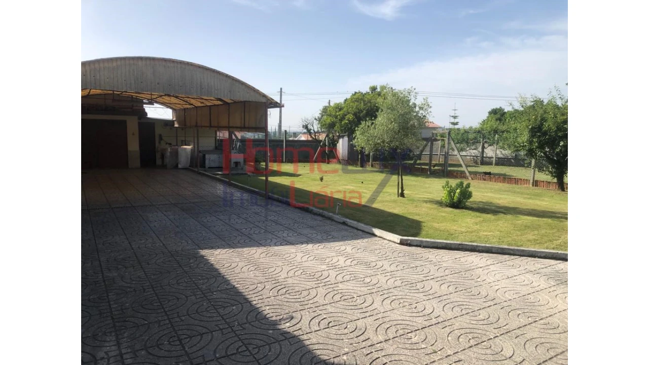 Moradia T3 para Venda em Branca Foto 6