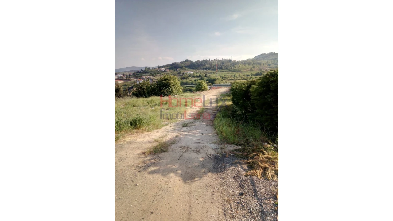 Terreno para Venda em Cepões, Meijinhos e Melcões Foto 3