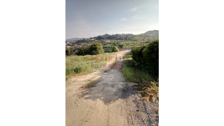 Terreno para Venda em Cepões, Meijinhos e Melcões Foto 3