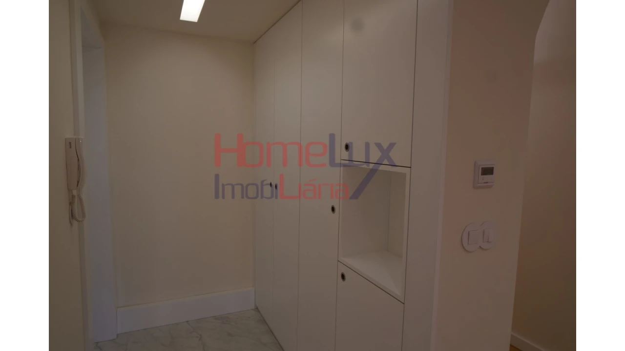 Apartamento T3 para Venda em Lordelo do Ouro e Massarelos Foto 8