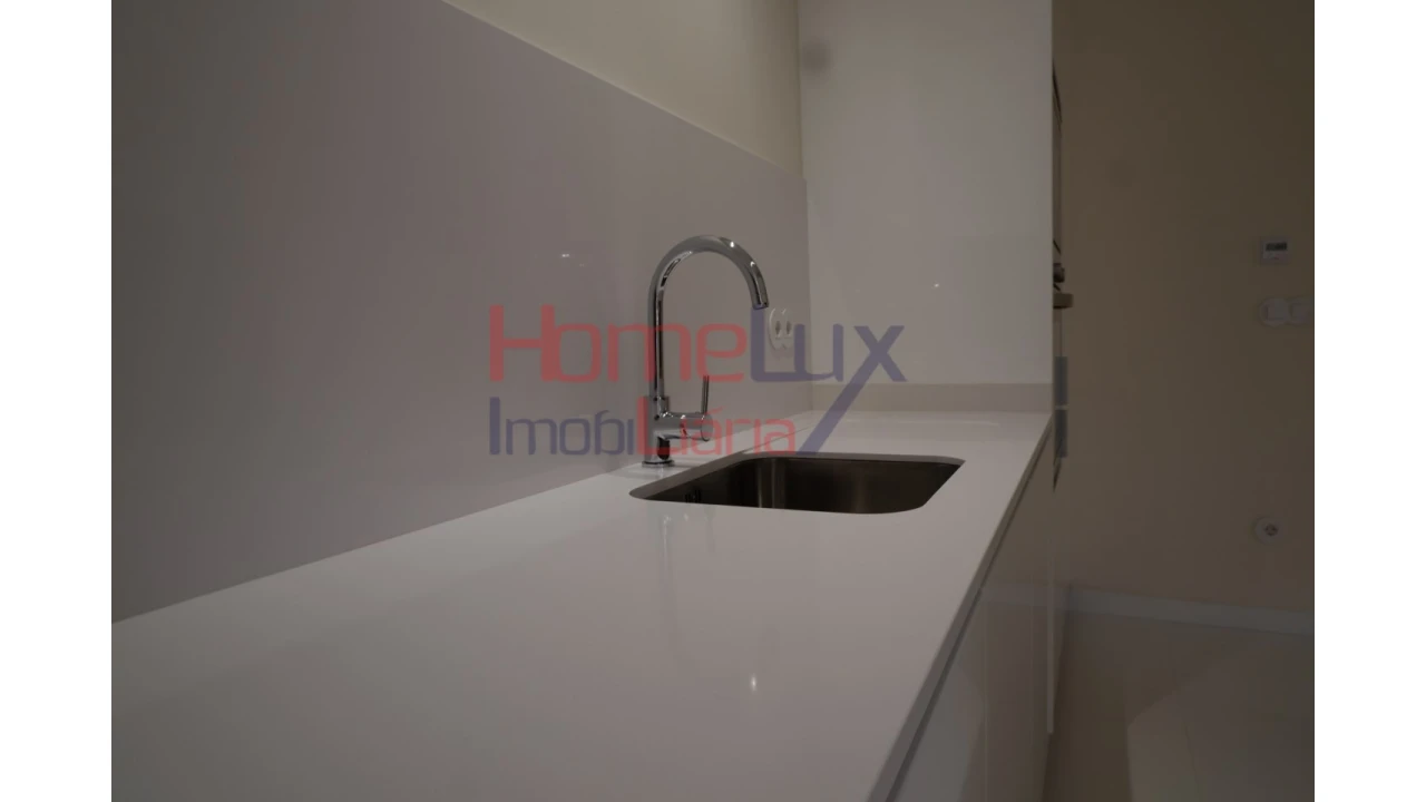 Apartamento T3 para Venda em Lordelo do Ouro e Massarelos Foto 27