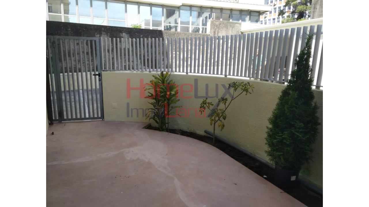 Apartamento T3 para Venda em Lordelo do Ouro e Massarelos Foto 3